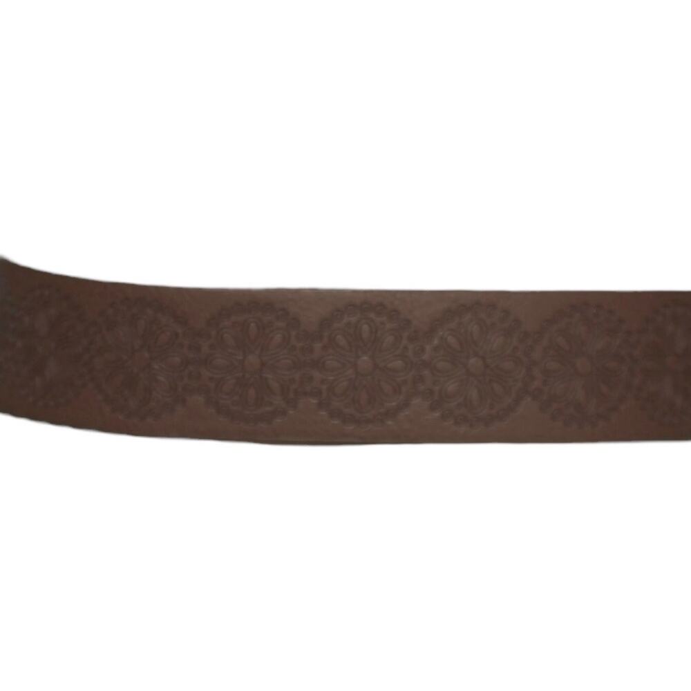 Western Belt Silver Bling Oval Buckle Brown Stamped Faux Leather Womens 33-35.5 - Picture 2 of 6